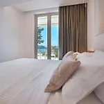 2 Bedroom Sea View Villa At Dukley Gardens