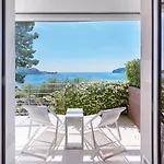 2 Bedroom Sea View Villa At Dukley Gardens