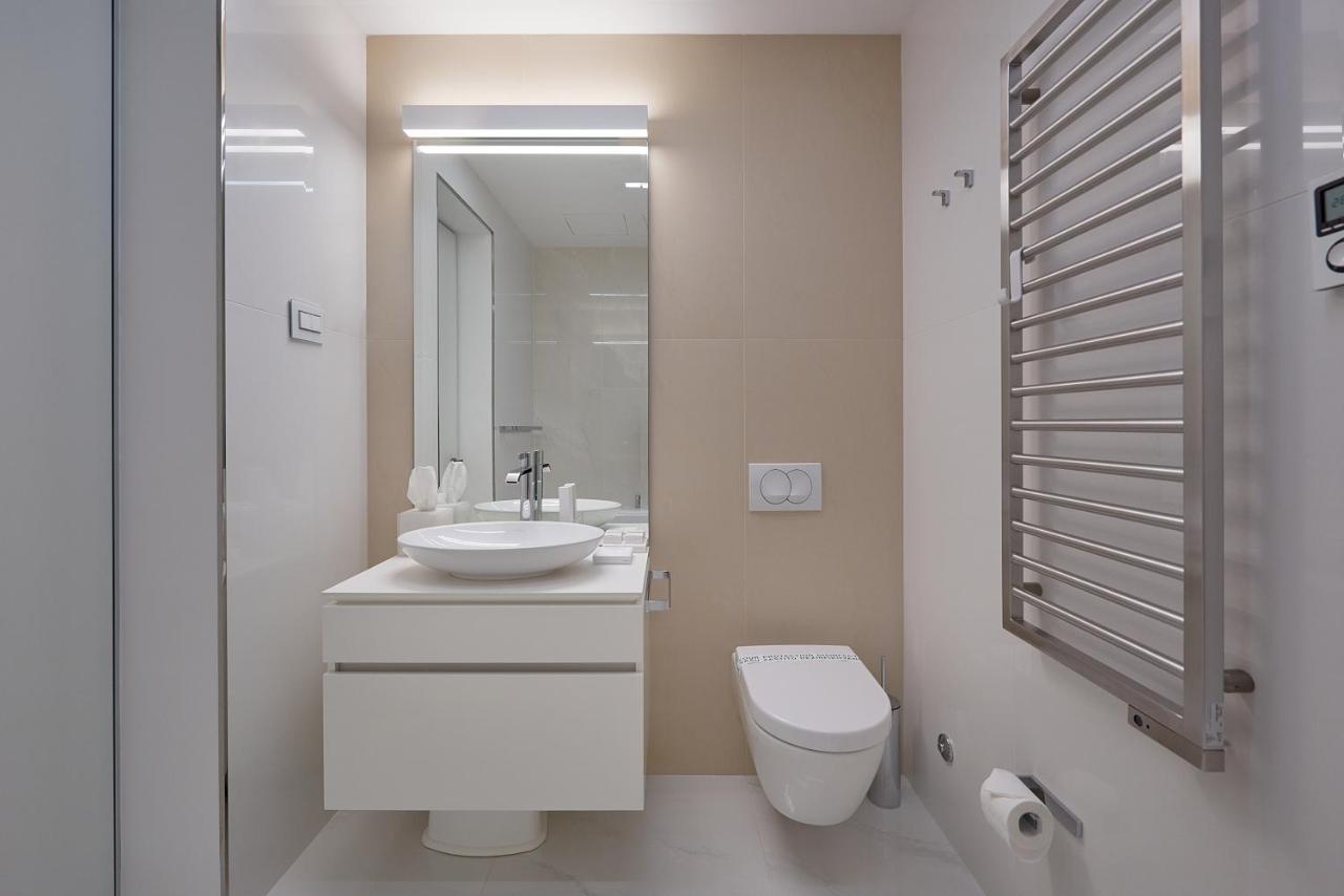 2 Bedroom Sea View At Dukley Gardens Apartment Budva