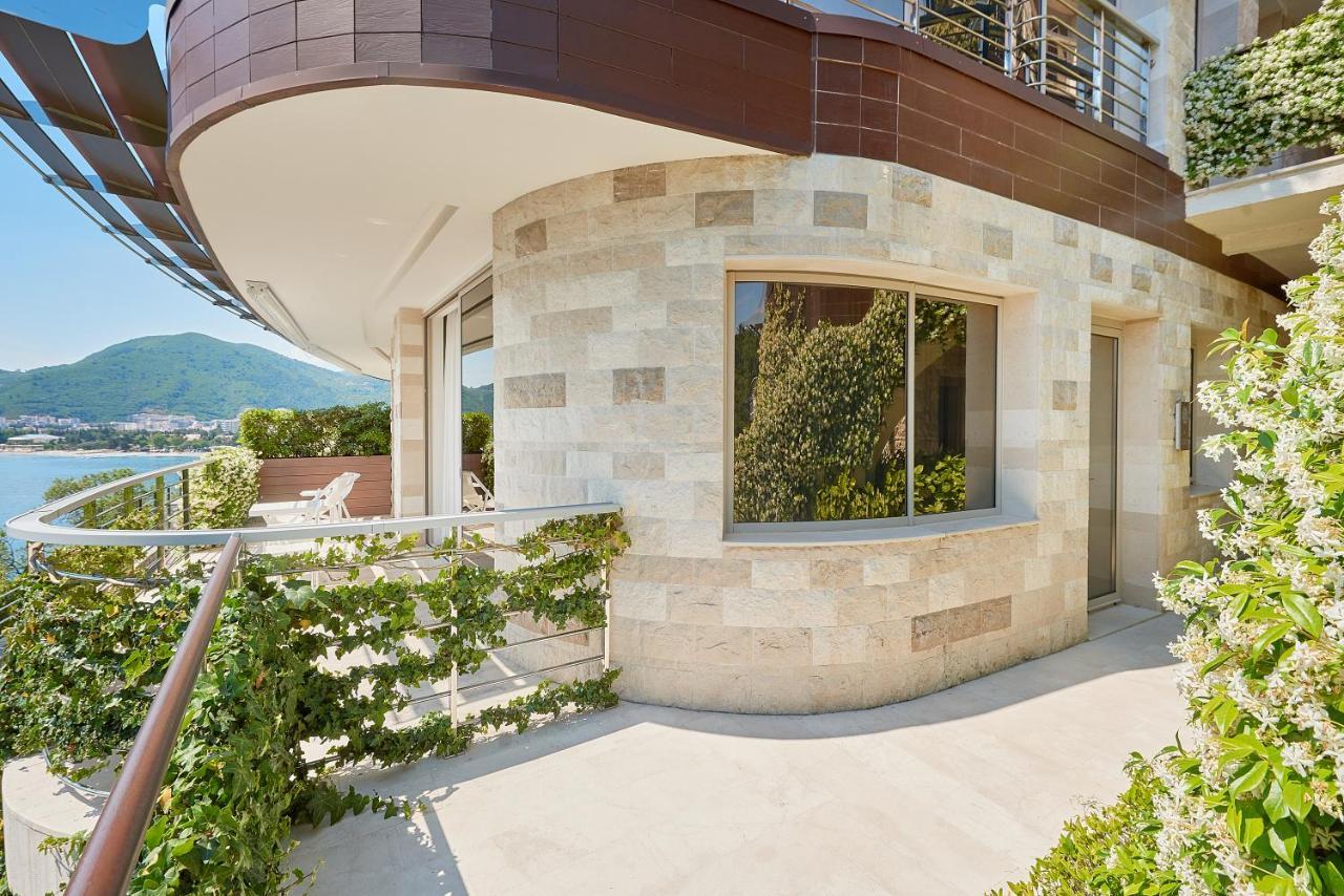 2 Bedroom Sea View At Dukley Gardens Budva
